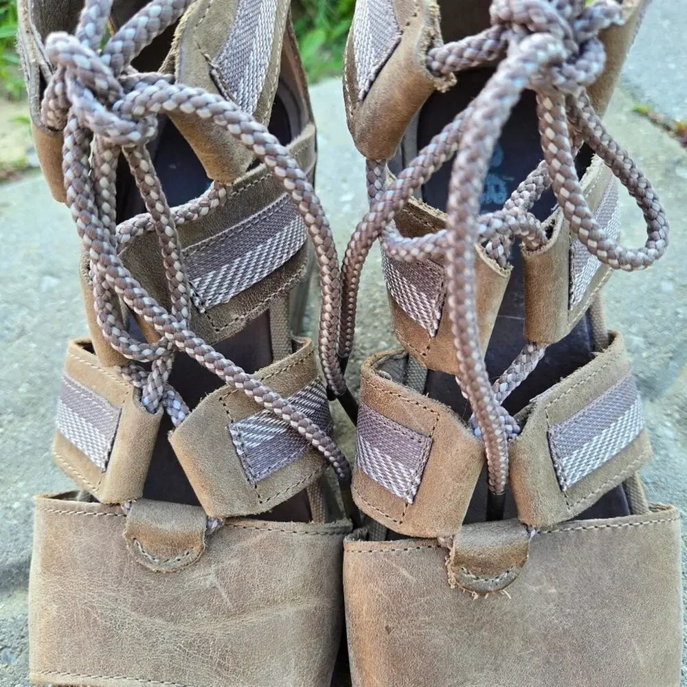 SOREL wedge sandals womens sz 8.5 JOANIE II lace up